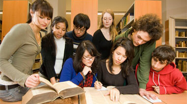 Akademie und Schule