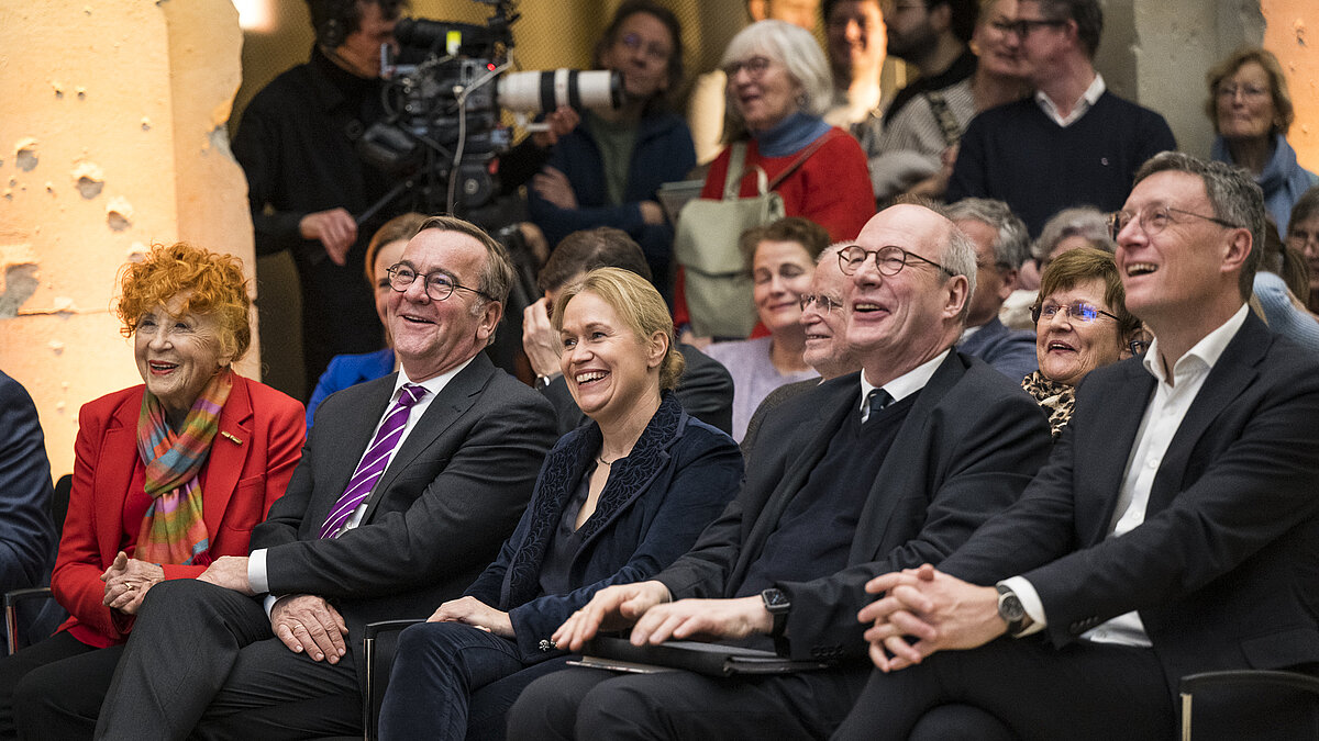 Herlinde Koelbl, Boris Pistorius, Christoph Markschies und Patrick Cramer im Publikum des Leibniz-Saals